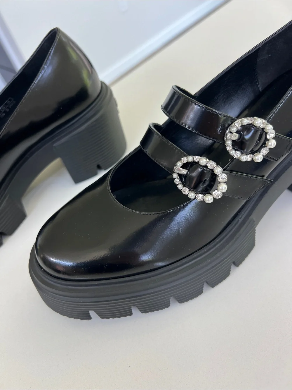 Stuart Weitzman soho leighton mary jane supermoto black leather chunky lug flats